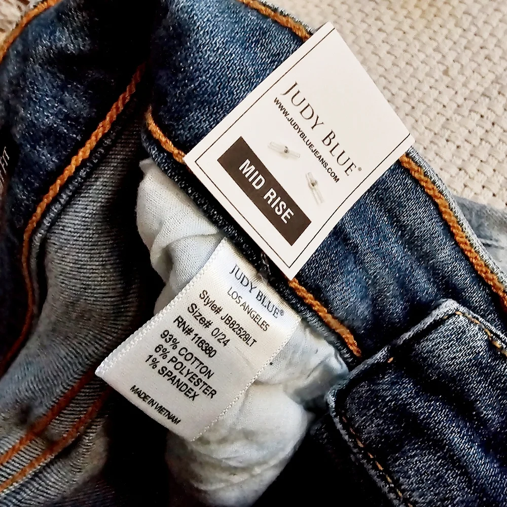 SOLD | Judy Blue Raw Hem Straight Leg Split Ankle Jeans Size 0(24) Rare Find - Picture 7 of 14